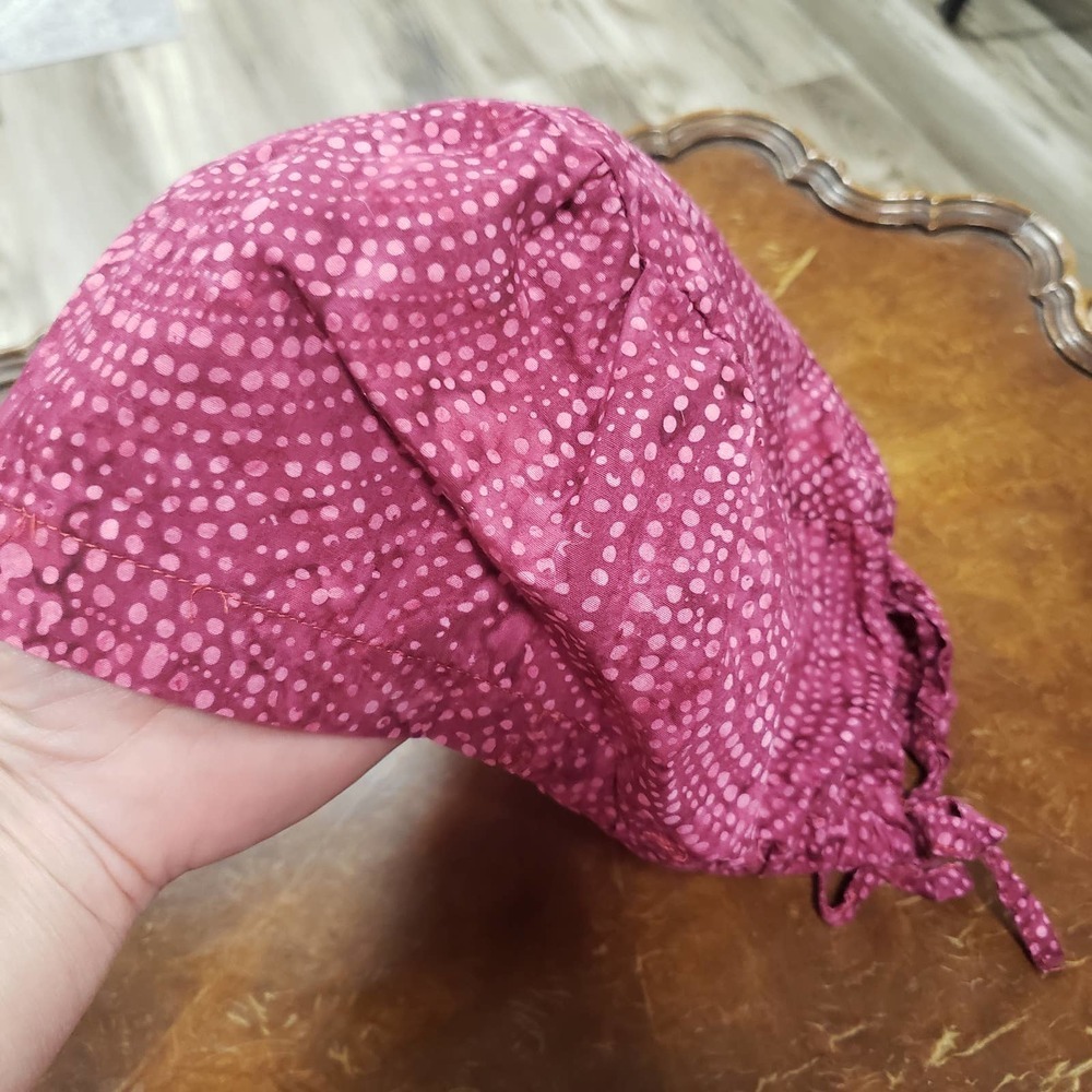 Surgical Cap with tie back in pristine condition